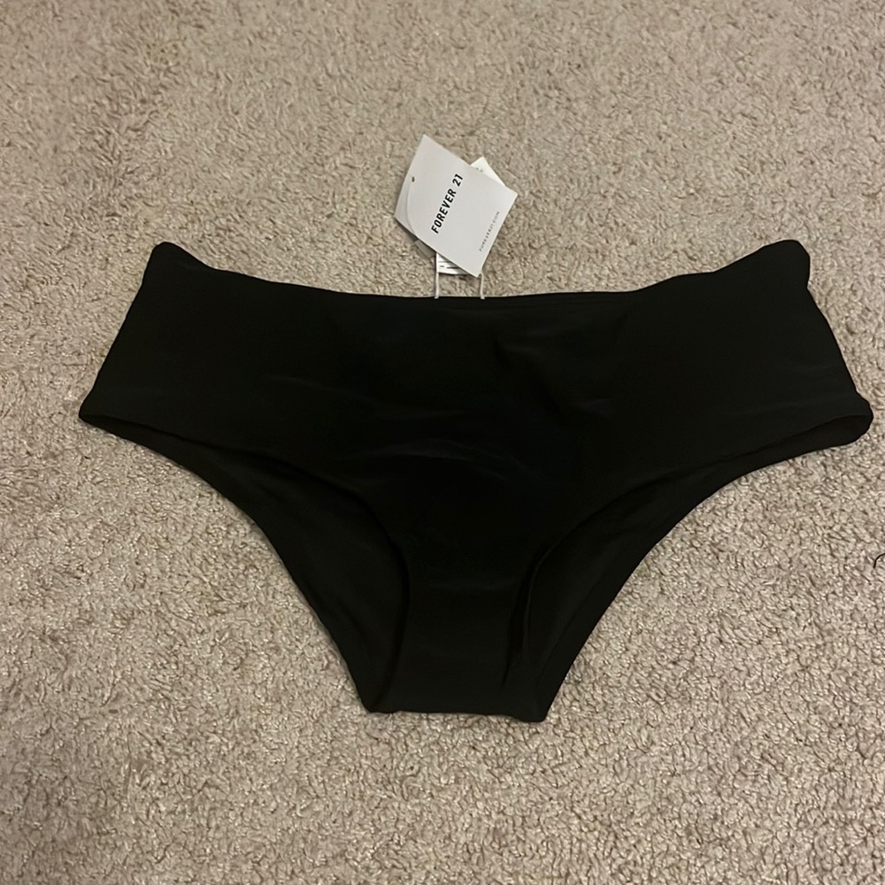 NWT Forever 21 Bikini Black Hipster‎ Bottom Size Large